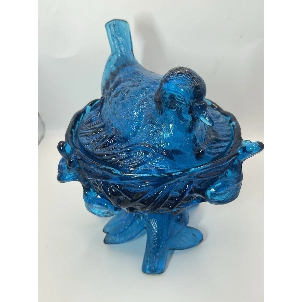 Westmoreland Robin on Nest Blue Glass Covered Dish Vintage READ